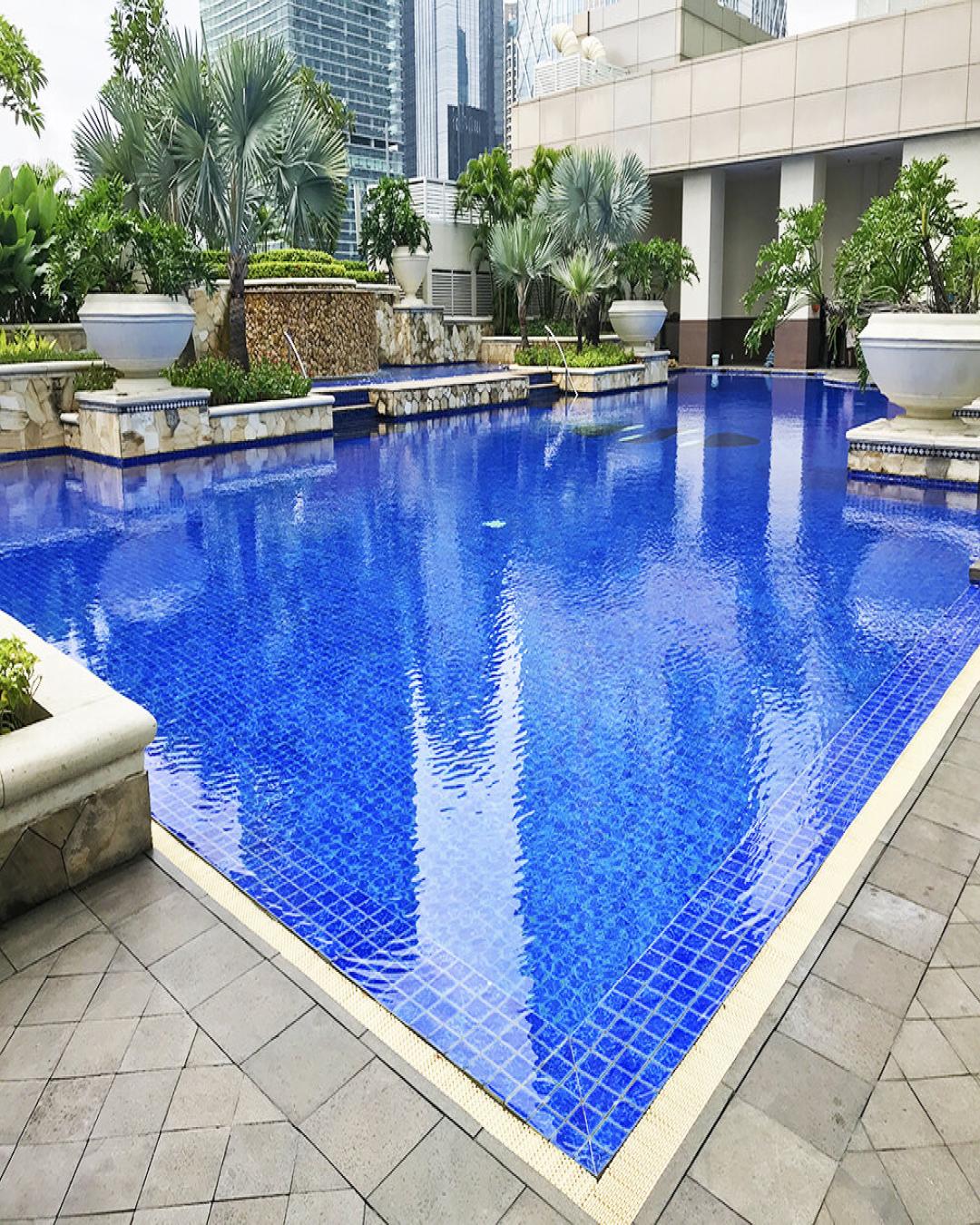 ciri-ciri-air-kolam-renang-yang-buruk-dan-berbahaya-untuk-kesehatan